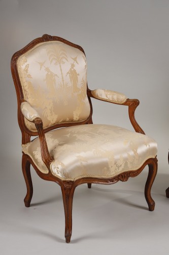 Paire de fauteuils à la Reine estampillés de Courtois - Sièges Style Louis XV