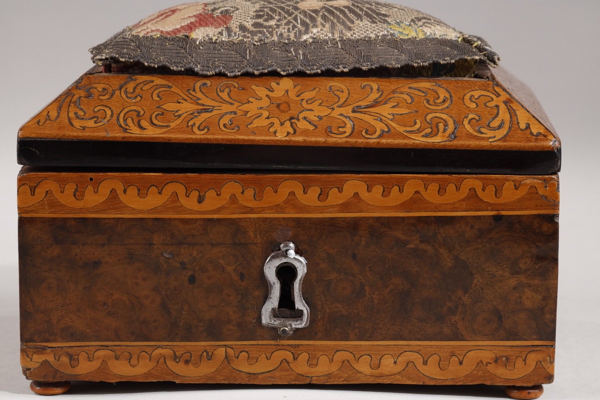 Petite boîte de couture attribuée à Hache - XVIIIe siècle - N.94343