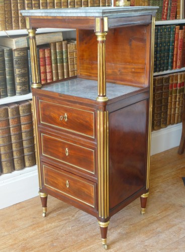 Barbière table de toilette d'époque louis xvi en acajou - Louis XVI