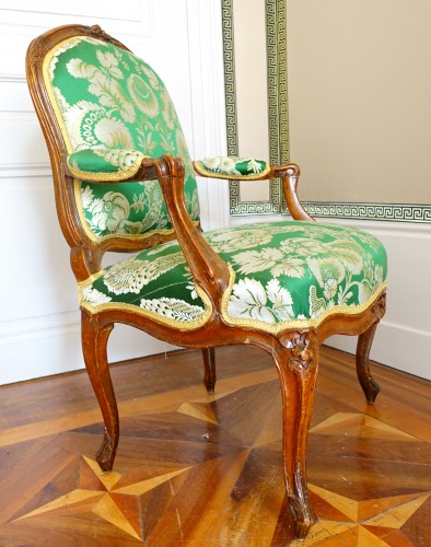 XVIIIe siècle - Fauteuil Louis XV, estampille Henri Amand