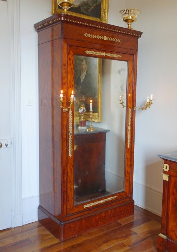 Armoire psyché en acajou estampillée de Jacob - GSLR Antiques