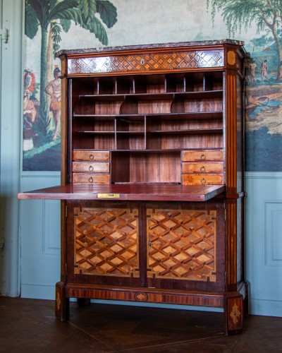 Furniture  - Secretaire par Jean-François Oeben