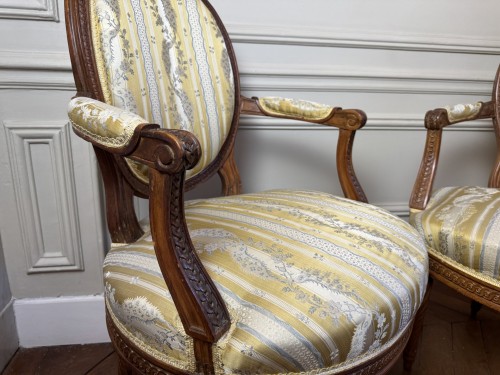 Antiquités - Pair of armchairs stamped Pluvinet