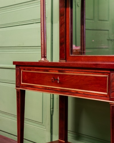 A Louis XVI lady&#039;s writing desk - Louis XVI