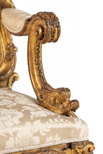 Carved and gilded wood sofa - Seating Style 