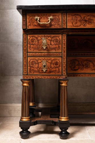 17th century - Mazarin inlaid desk Louis XIV period