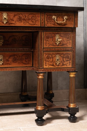 Mazarin inlaid desk Louis XIV period - Louis XIV