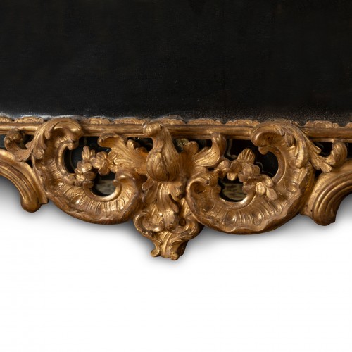 Miroir en bois sculpté doré d'époque Louis XV - Isabelle Chalvignac