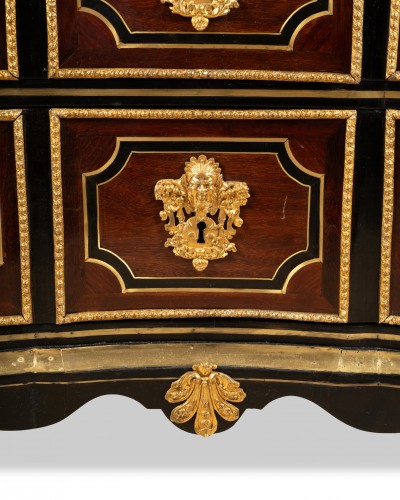 A  Louis XIV ormolu-mounted ,Amaranth , ebony Commode - Louis XIV