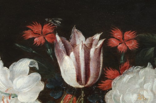 Nature morte aux fleurs dans un panier en osier - École hollandaise du XVIIe siècle - 