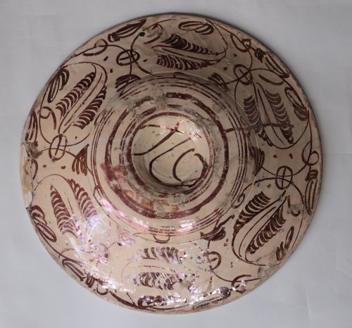 Round dish in lustre-ware from Manises, First half of the 16th century - Porcelain & Faience Style 