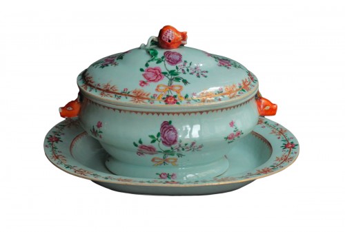 Terrine ovale en porcelaine de Chine, époque Qianlong (1736-1795)