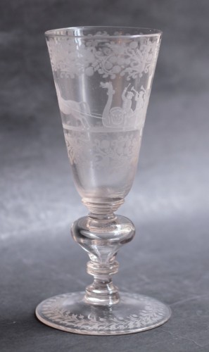 Verre à haut gobelet, Bohême ou Nuremberg, début XVIIIe siècle - Verrerie, Cristallerie Style Louis XIV