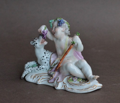 Young boy seated next to a leopard in Meissen porcelain, circa 1750-55. - Porcelain & Faience Style Louis XV