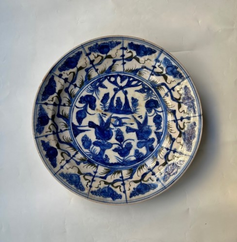 17th century - Siliceous ceramic dish from Kubatcha (Daghestan), Late 16th - early 17th c