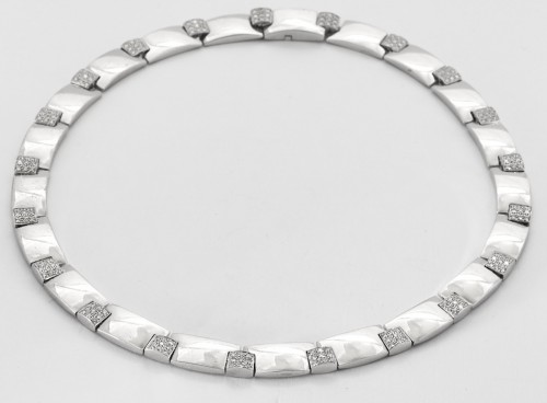 Bijouterie, Joaillerie Pendentif, Collier - Collier or blanc et diamants signé CHAUMET