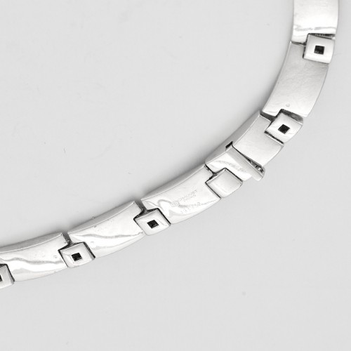 XXe siècle - Collier or blanc et diamants signé CHAUMET