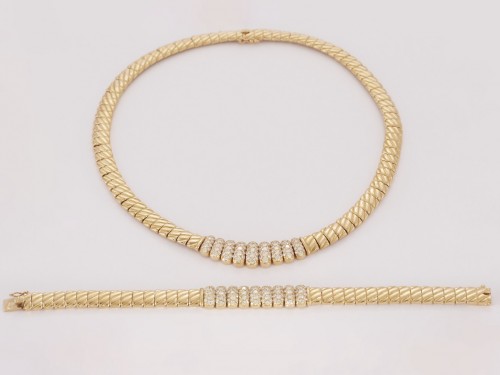 Set gold and diamonds Necklace and bracelet by Van Clef and Arpels  - Antique Jewellery Style 