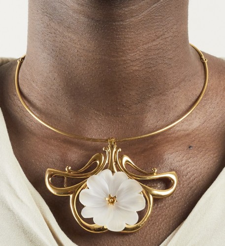 Gold necklace : roche cristal by LALAOUNIS  - Antique Jewellery Style 