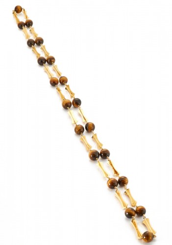 GOLd long necklace tiger eye circa 1970