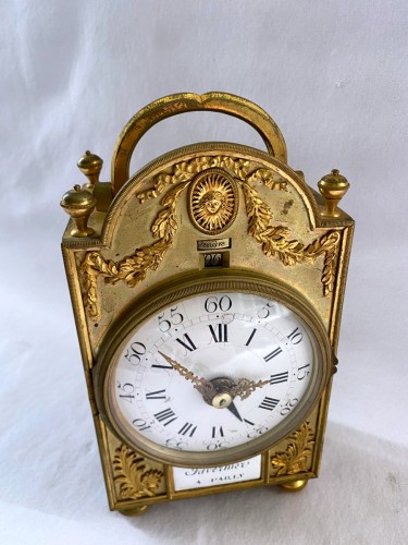 Horlogerie Pendule - Pendule d'officier Louis XVI signée Tavernier