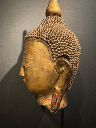 Tête de Bouddha, terre cuite, Birmanie ou Thailande, fin 19e siècle - La Crédence