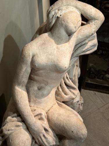 <= 16th century - Marble naiad, Italy, 16th Century