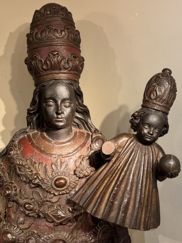 Sculpture  - Huge 18th century  black Virgin with the Child, Roussillon