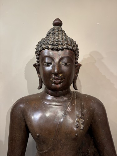 Very large bronze Buddha, Thailand 17th-18th century - Asian Works of Art Style 