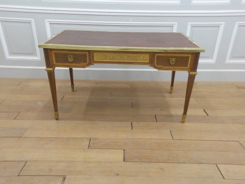 Mobilier Bureau et Secrétaire - Bureau plat à décor de marqueterie de losanges