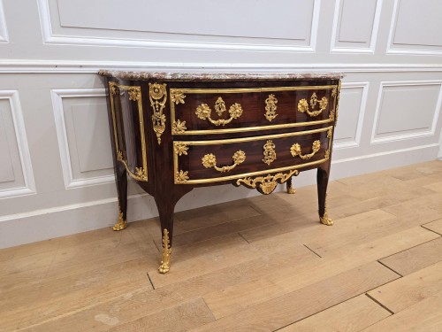 Commode d'époque Régence Estampillée Carel - Régence