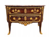 Commode d'époque Régence Estampillée Carel