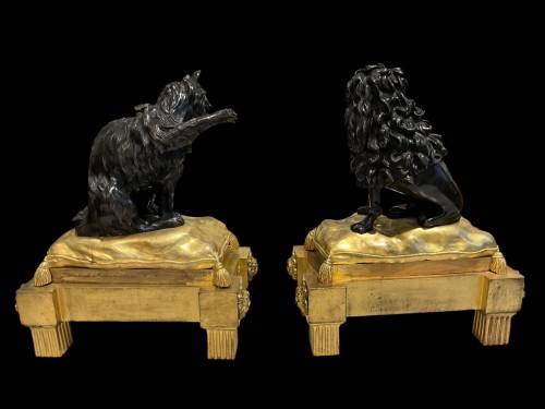 Cavalier King Charles and a Persian seated on two cushions - Louis XVI