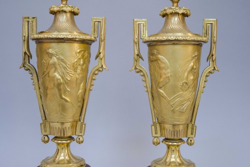 Paire de vases « cortège dionysiaque », bronze doré - Louis-Philippe