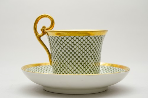 Tasse et soucoupe Jasmin, Manufacture Dagoty modèle du service du Président James Madison - L'Egide Antiques