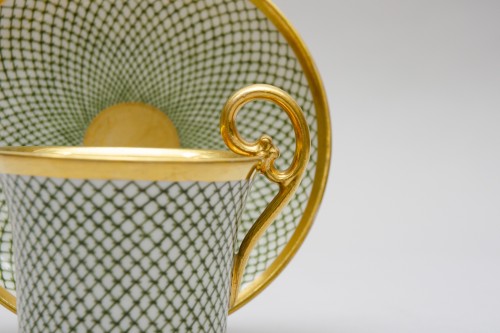 Antiquités - Tasse et soucoupe Jasmin, Manufacture Dagoty modèle du service du Président James Madison