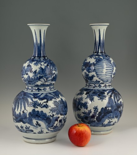 Paire de vases japonais à double gourde - Arts d