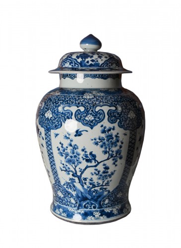 A Chinese porcelain vase with cover