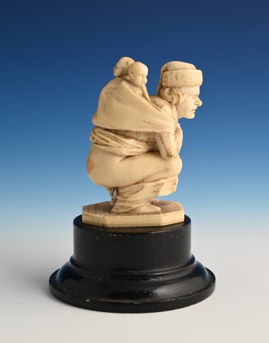 A amusing Ivory sculpture - Religious Antiques Style 