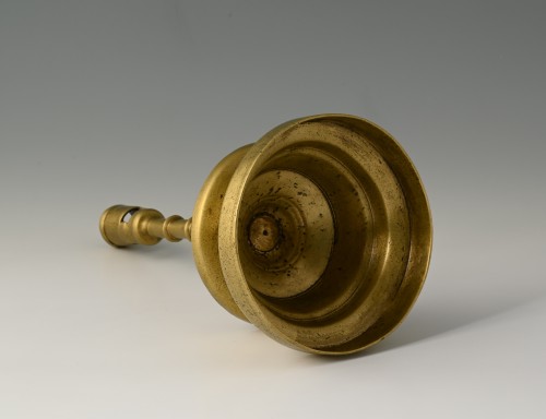 Very fine brass four-knop circular-based candlestick. - 