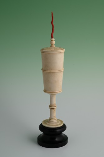 18th century - A turned ivory &quot;Kunstkammer&quot; cup.