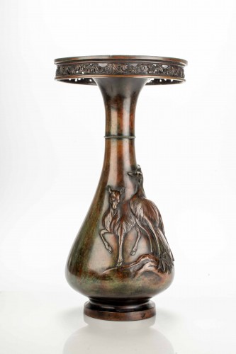 A Bronze Vase Depicting Two Deer In Relief With Masaaki Mark - Asian Works of Art Style 