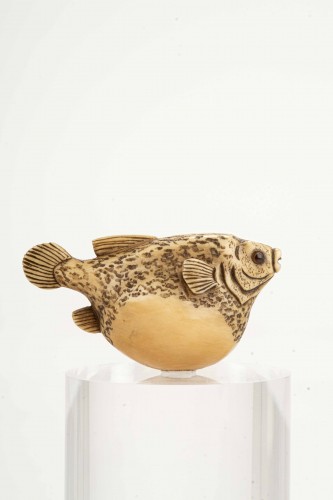 An Ivory Netsuke Depicting Fugu, Signed Gyokuzan - 