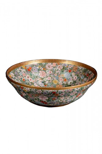 A Satsuma ceramic bowl decorated with a millefiori motif, signed Kinkozan