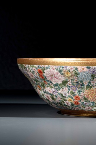 A Satsuma ceramic bowl decorated with a millefiori motif, signed Kinkozan - 