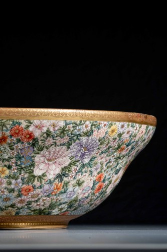 A Satsuma ceramic bowl decorated with a millefiori motif, signed Kinkozan - 