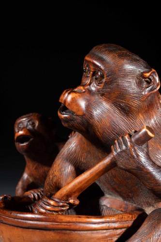 Antiquités - A Boxwood Okimono Depicting Two Monkeys, Signed Jigaku