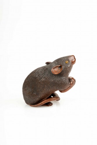 A Boxwood Okimono Depicting A Mouse Holding An Acorn - 