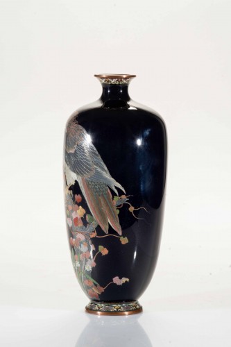 Vase cloisonné représentant un aigle sur une branche de pin Matsu - Arts d