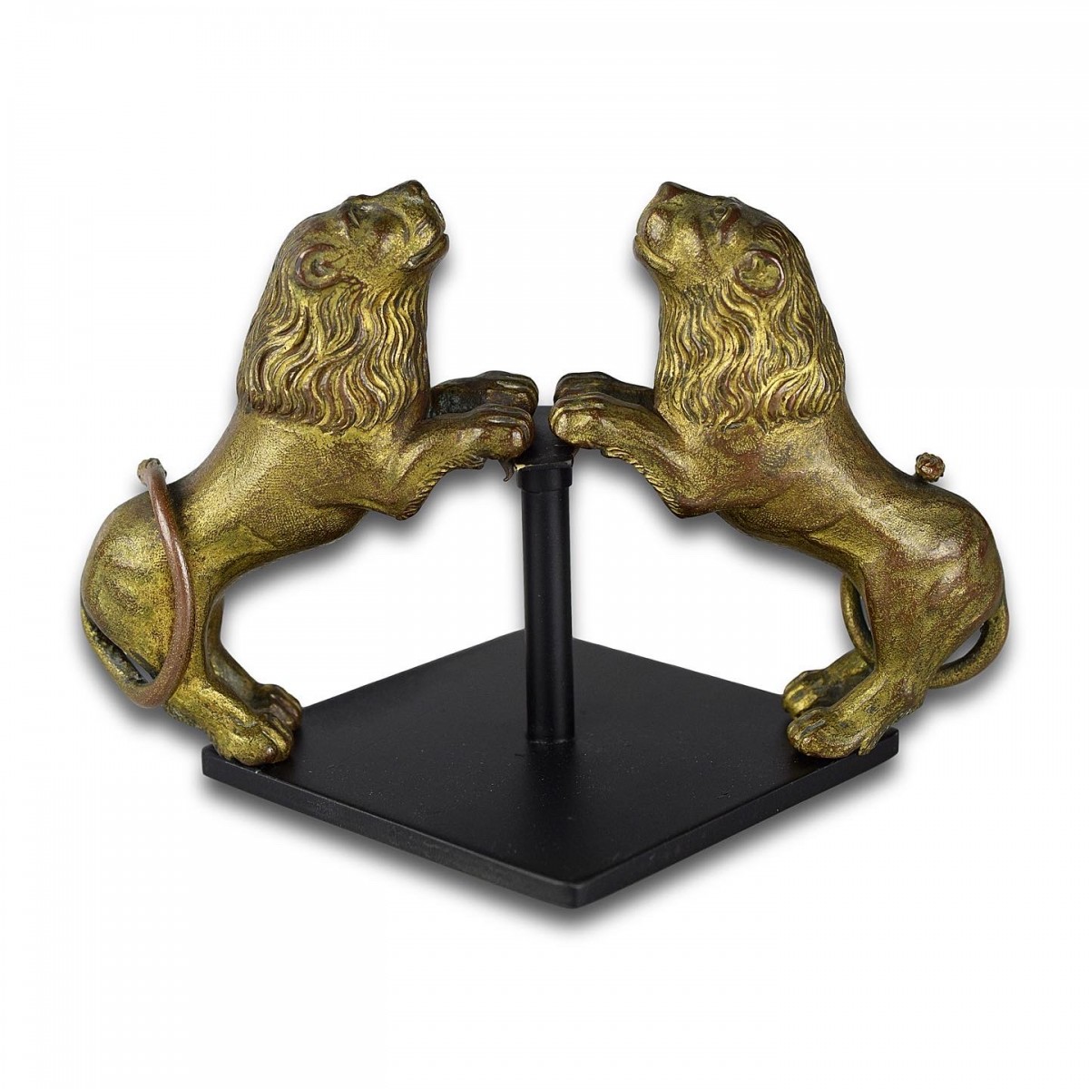 Pair of Renaissance gilt bronze models of lions - Ref.105549